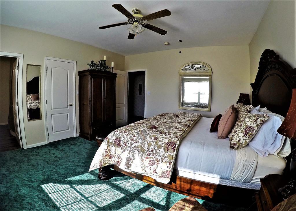 Bradford House Bed And Breakfast ブランソン エクステリア 写真