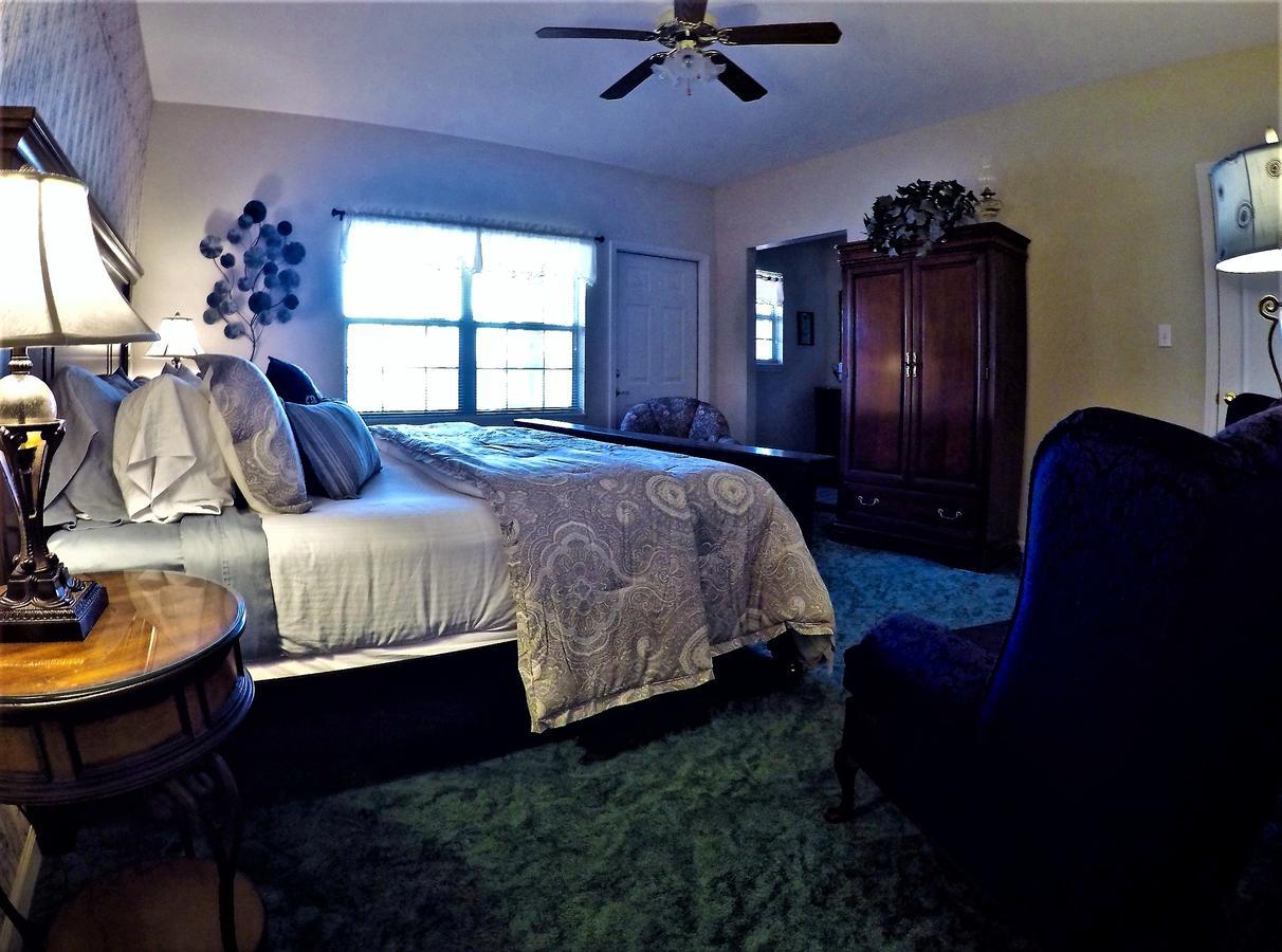 Bradford House Bed And Breakfast ブランソン 部屋 写真